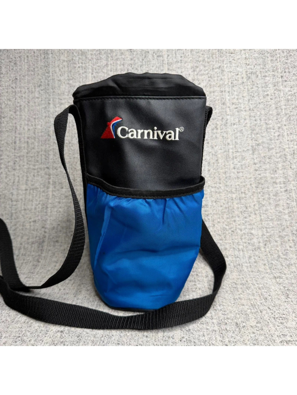 Carnival Cruise Line Insulated Bottle Carrier Cooler Bag Shoulder Strap Blue